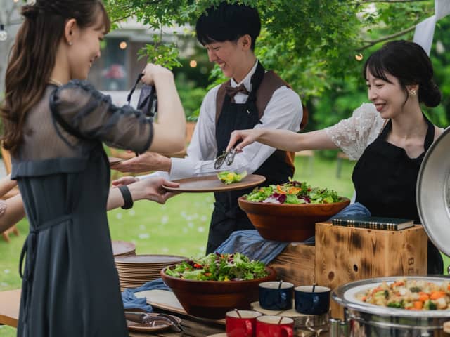理想のガーデン結婚式を実現する!神奈川の結婚式場【AT TERRACE ninomiya 】