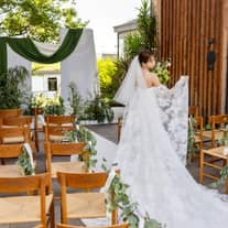 【ご成約特典】ドレスがお値打ちに着られる!衣装50%OFFプレゼント