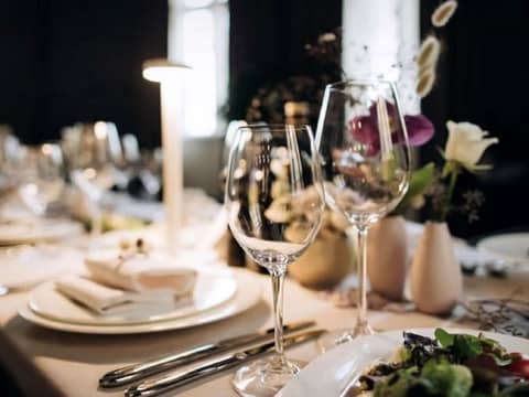 ★ウエパ限定特典！土日料金なし★チャペル挙式×少人数会食プラン