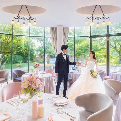 40名177万円《 2025年11月限定 》紅葉の森に囲まれる秋婚