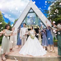 〈 期間限定のBIG特典 〉挙式料半額・会場使用料10万円分・料理2200円×大人人数分など豪華特典