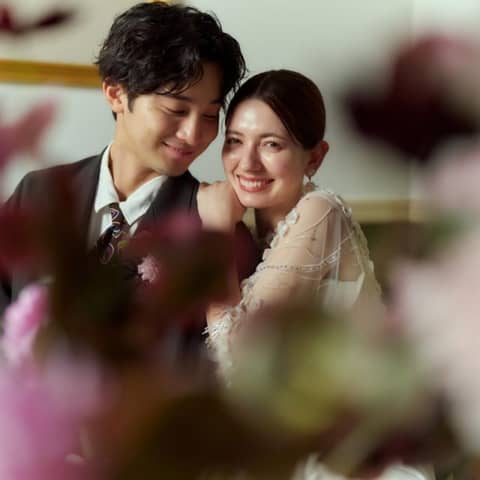 【ナイトウェディング】ロマンティックな雰囲気に包まれる夜の結婚式
